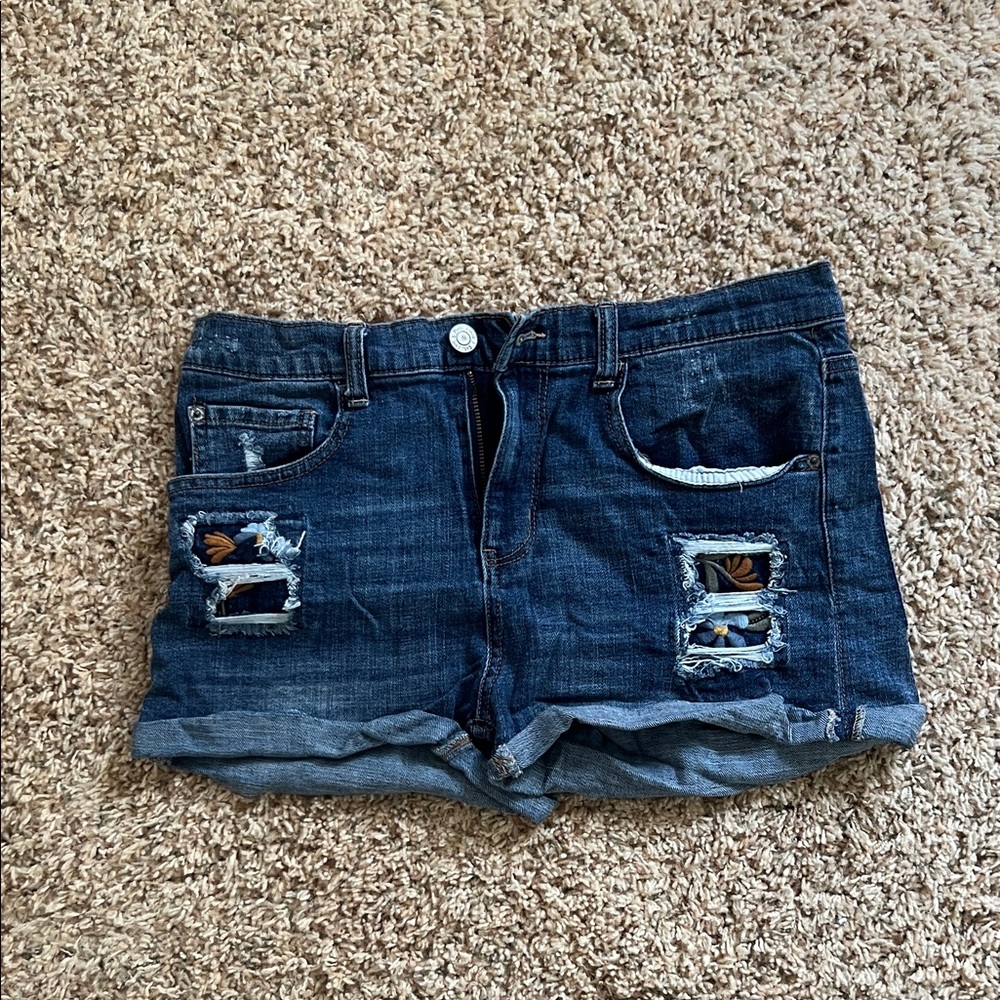 ❤️4/$10 Mudd Distressed Blue Jean Shorts